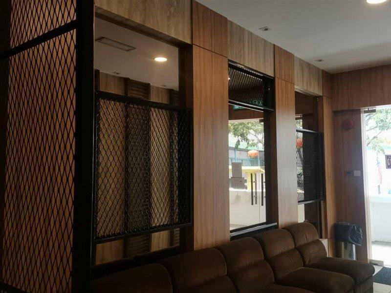 Hotel Holiday Kota Kinabalu Extérieur photo