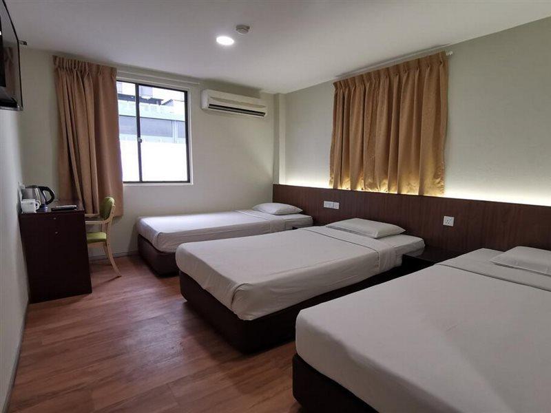 Hotel Holiday Kota Kinabalu Extérieur photo