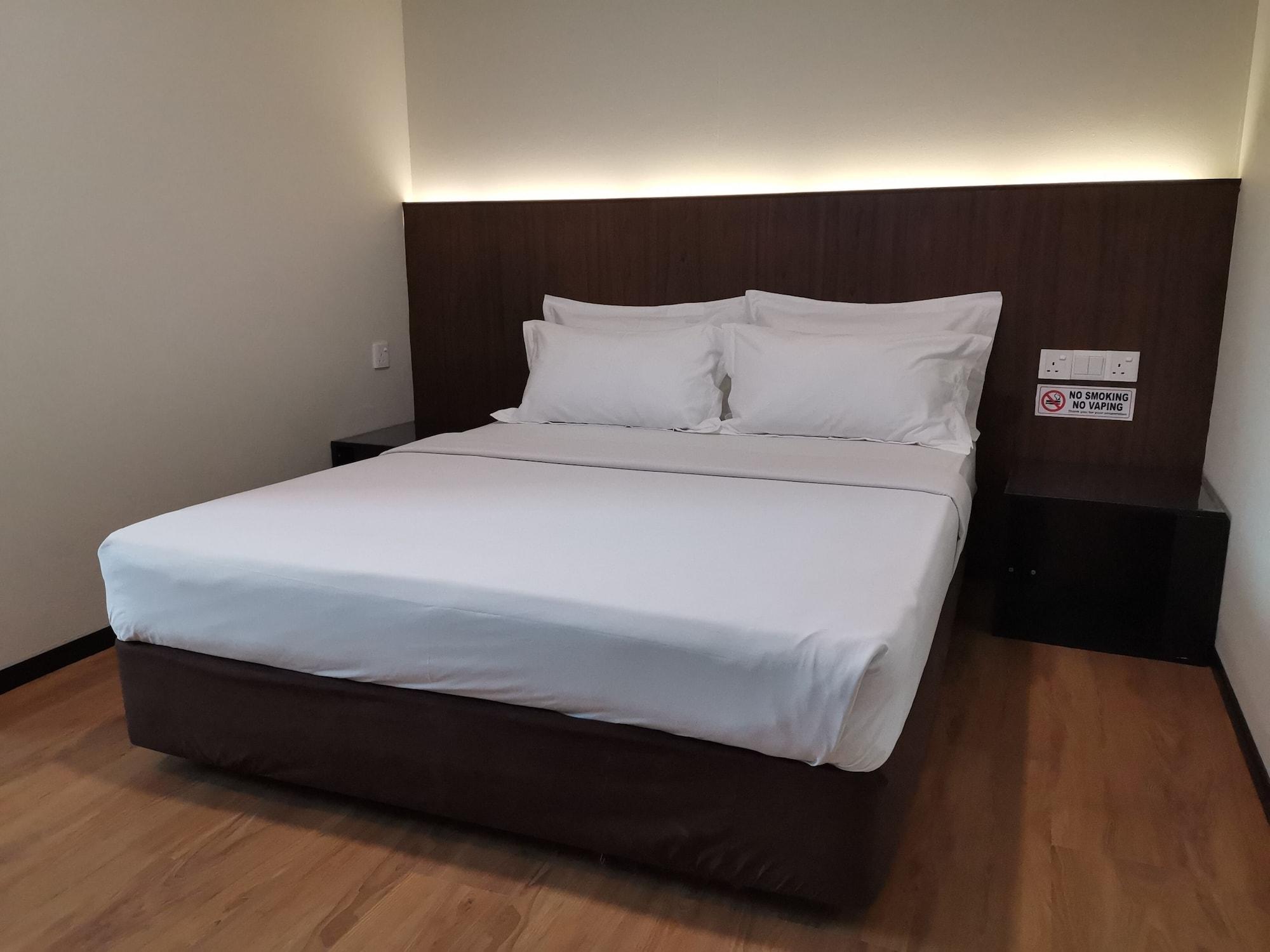 Hotel Holiday Kota Kinabalu Extérieur photo