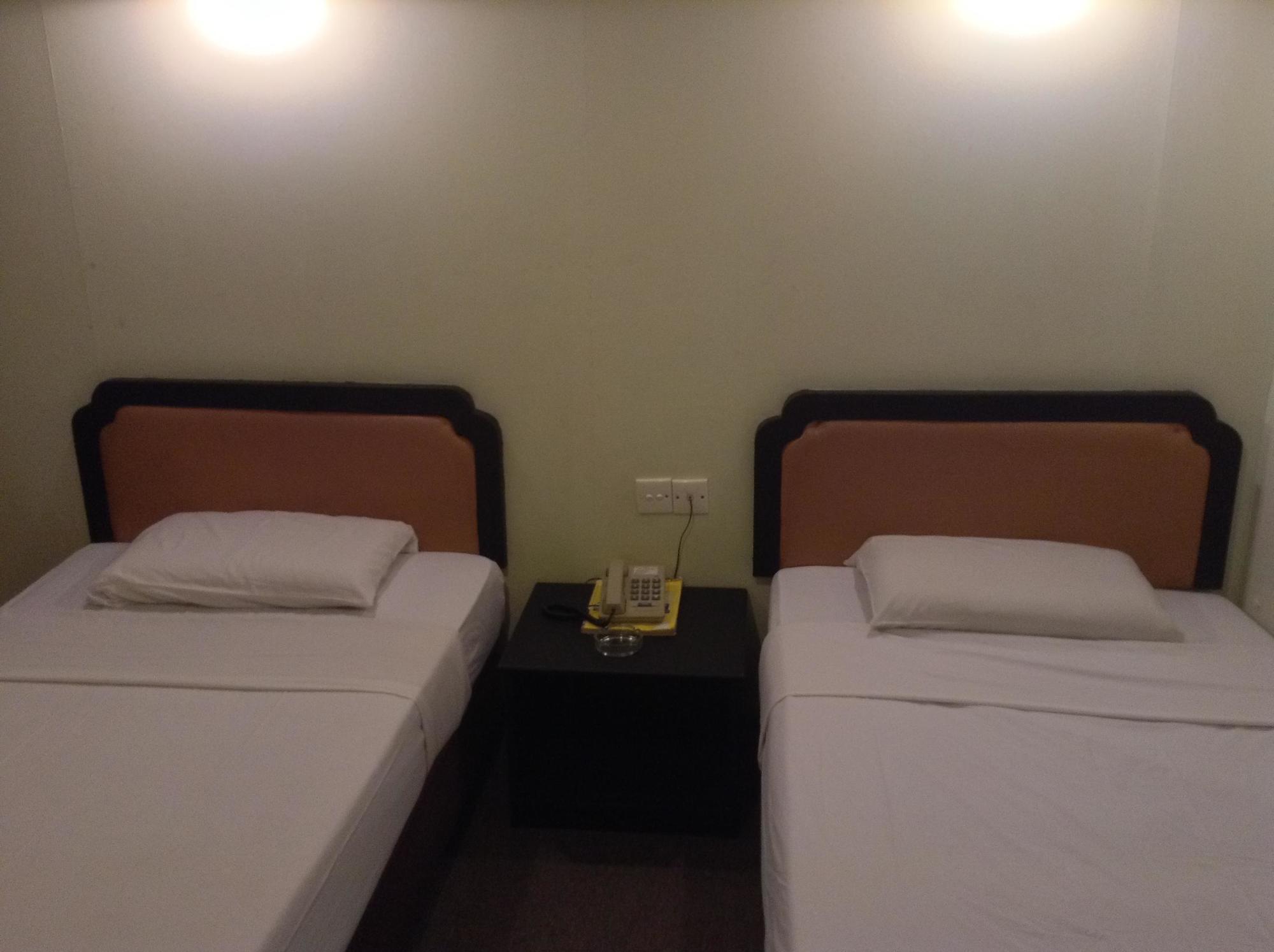 Hotel Holiday Kota Kinabalu Extérieur photo
