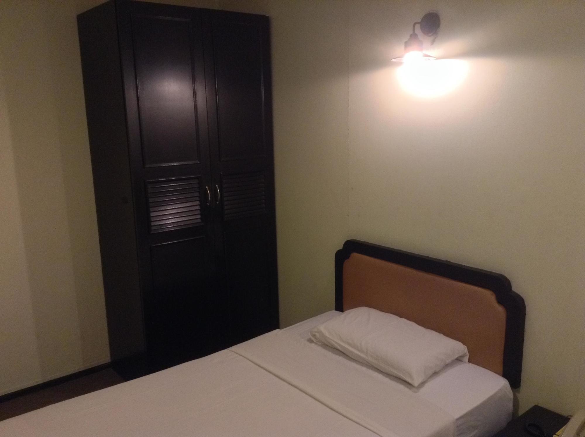 Hotel Holiday Kota Kinabalu Extérieur photo