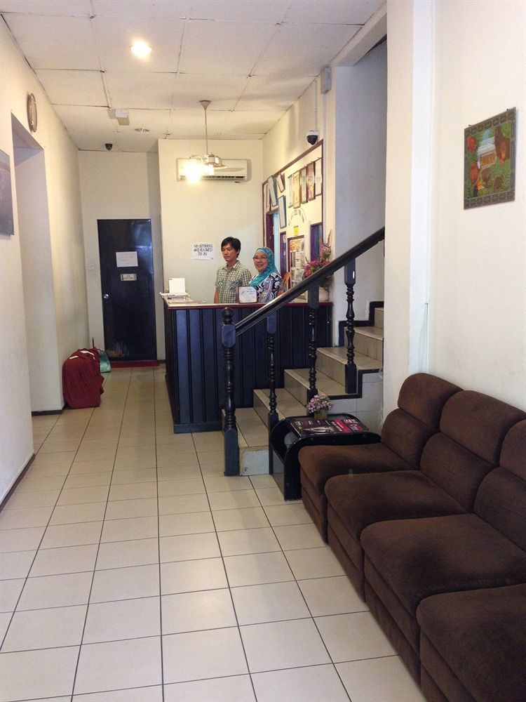 Hotel Holiday Kota Kinabalu Extérieur photo